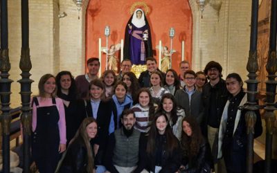 La Hermandad de Santa Marta acogió el VIII Encuentro de Jóvenes del Lunes Santo