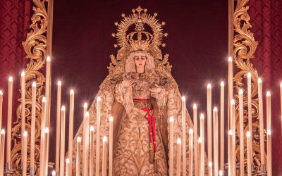 Fotogalería del aparato de cultos del solemne triduo a de Nuestra Señora de la Salud a la luz de las velas